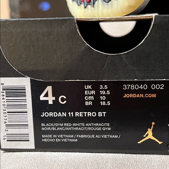Jordan 11 - Picture 5 of 5